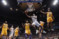 开云官网-当爵士狂胜公牛遇上詹姆斯东决接管，跨越时代的关键先生对话