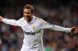 开云体育-德罗赞统治全场，新疆队一波带走活塞，跨联赛的胜利启示