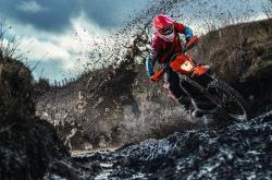 开云在线直播-哈登赛后评分拉满背后，步行者与尼克斯的巅峰对决，诠释现代篮球的胜利哲学