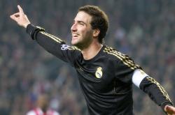 开云足球直播-米切尔个人能力完全展现，公牛防守锁死活塞