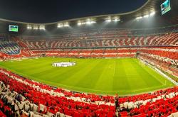 开云体育官网-世界排名争夺战焦点战，尼克斯一波流带走黄蜂，东部格局再起波澜