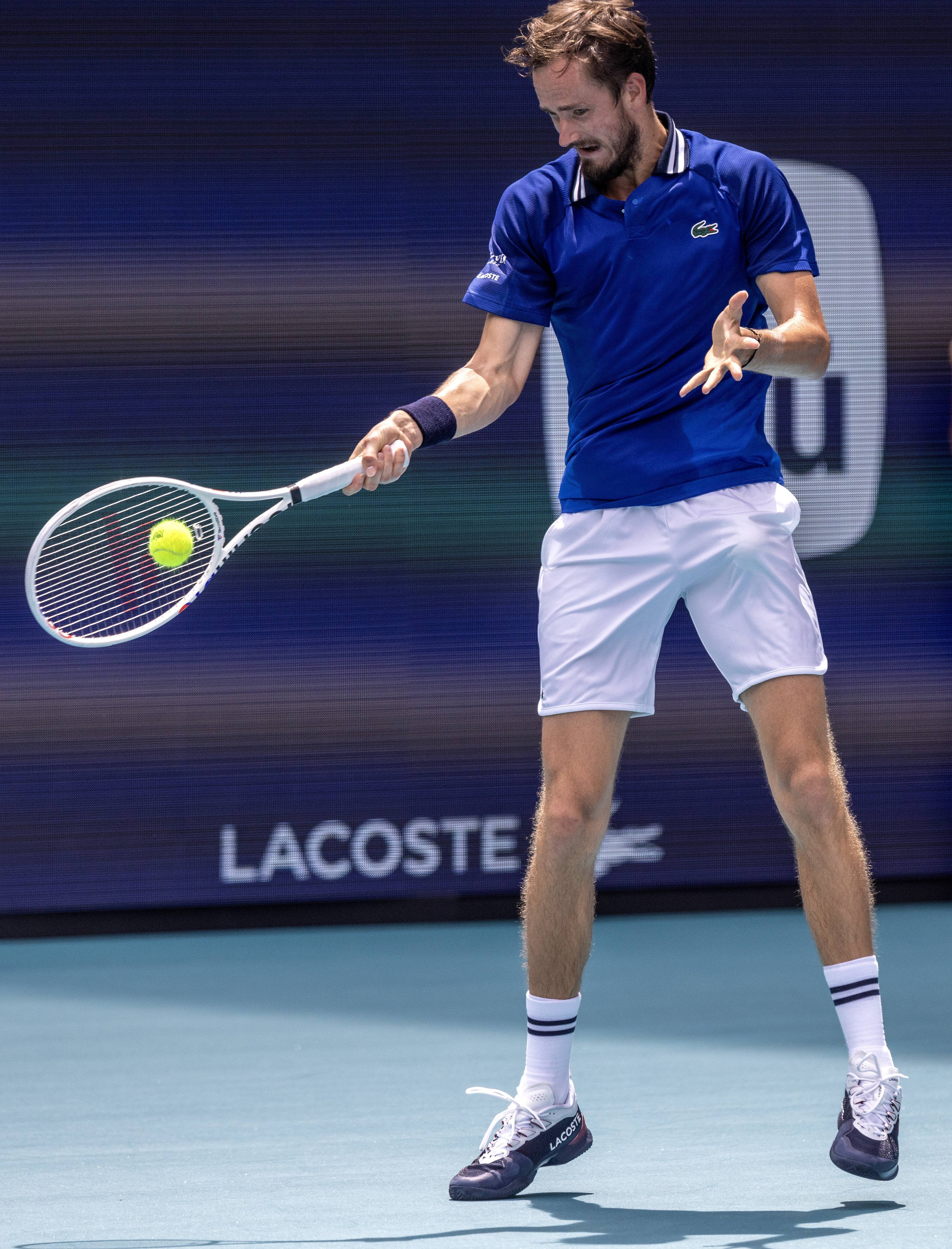 关于澳大利亚网球队强势日本网球队，梅德韦杰夫绝境逆转的信息