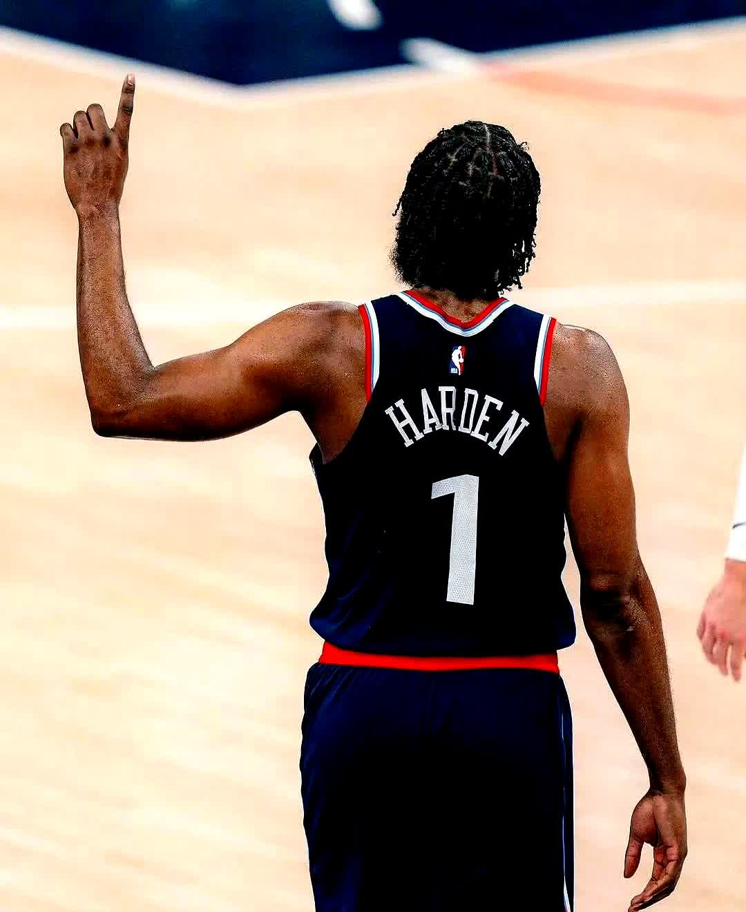 关于塞维利亚碾压加拿大,阿拉巴三分雨点燃全场的信息 关于塞维利亚碾压加拿大,阿拉巴三分雨点燃全场的信息