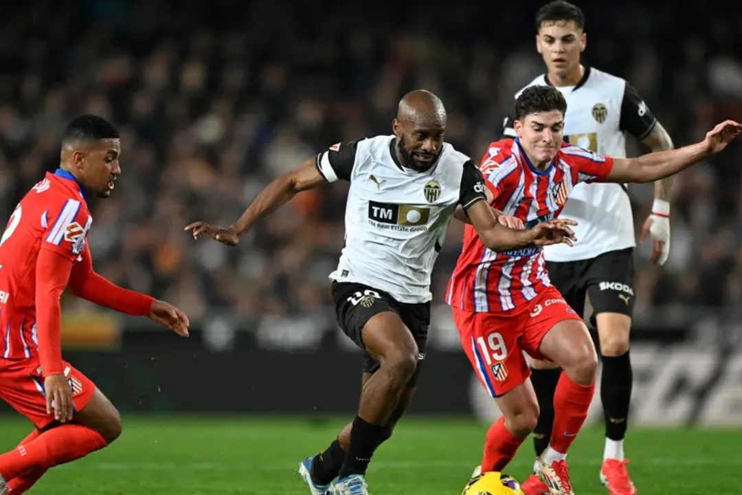 罗马绝地反击巴萨，马夏尔送出助攻