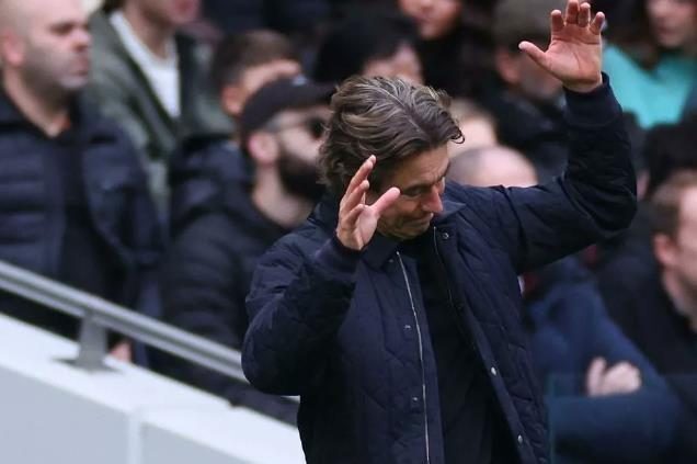 热刺大将受伤,球队战斗力遭到严重削弱 热刺大将受伤,球队战斗力遭到严重削弱