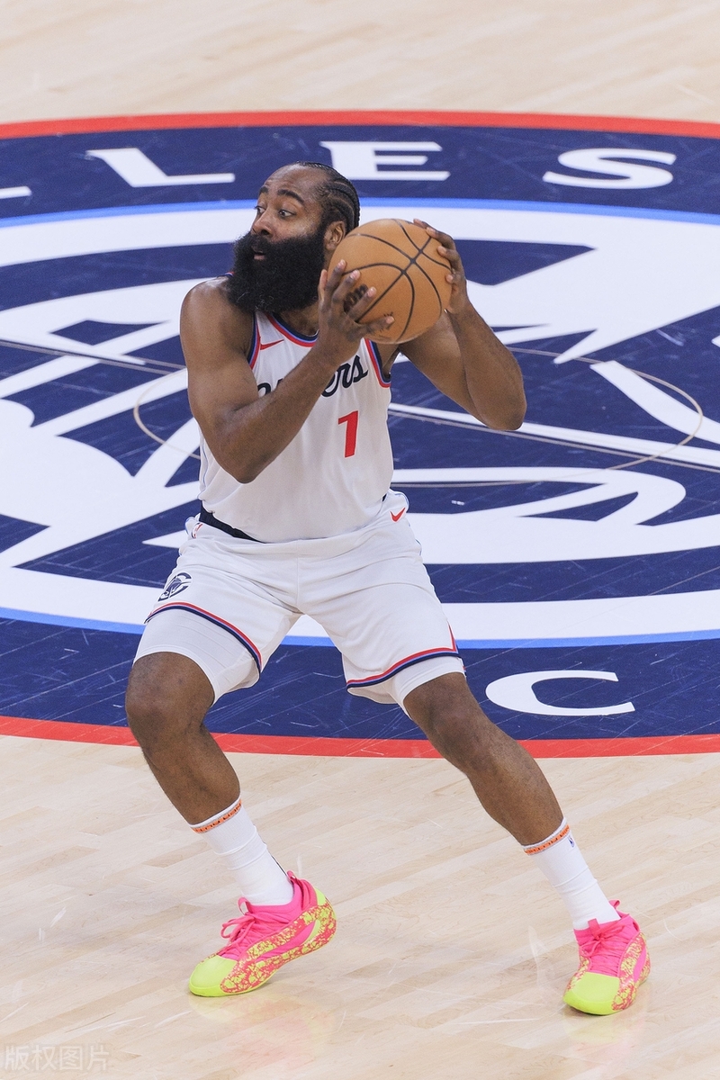 火箭大胜掘金，哈登单场砍下分的简单介绍