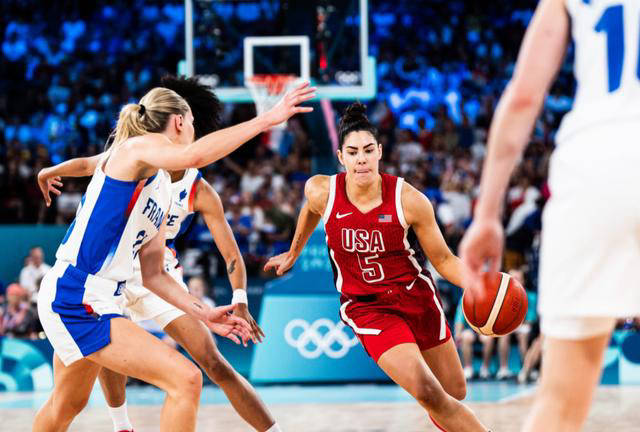 美国女篮实现逆转胜利，挺进决赛