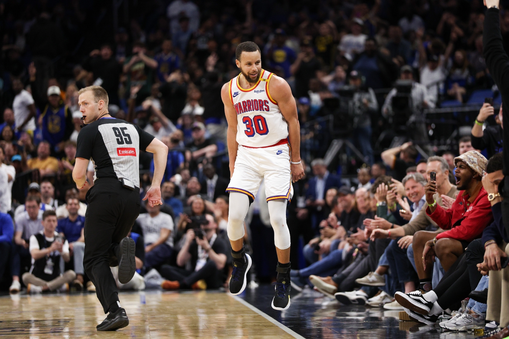 魔术翻盘篮网，詹姆斯关键制胜