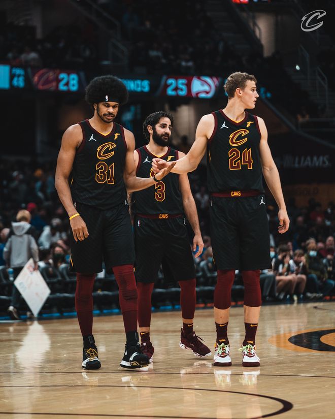 骑士完胜山东队，武切维奇统治全场的简单介绍