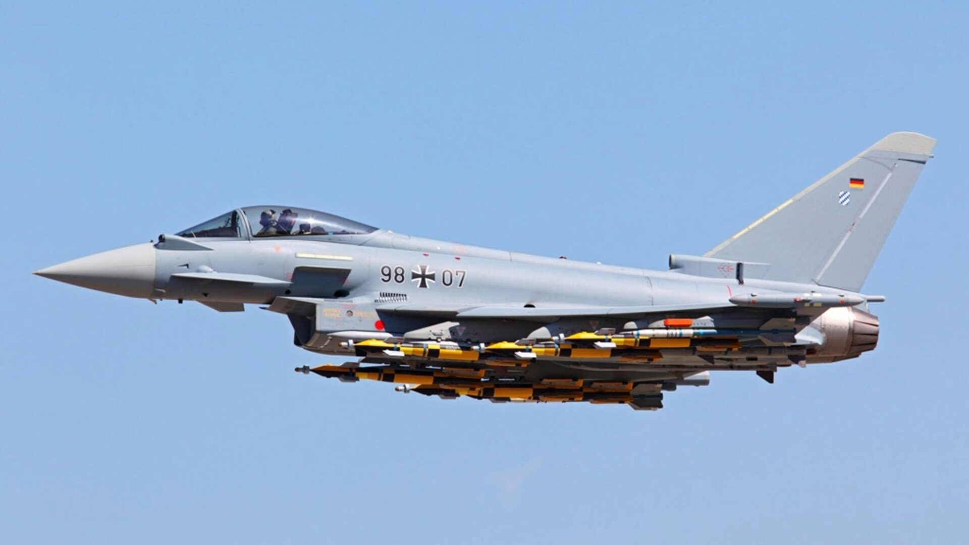 克莱·汤普森，冰封射手拉开差距，雄鹿淘汰赛力克吉林队