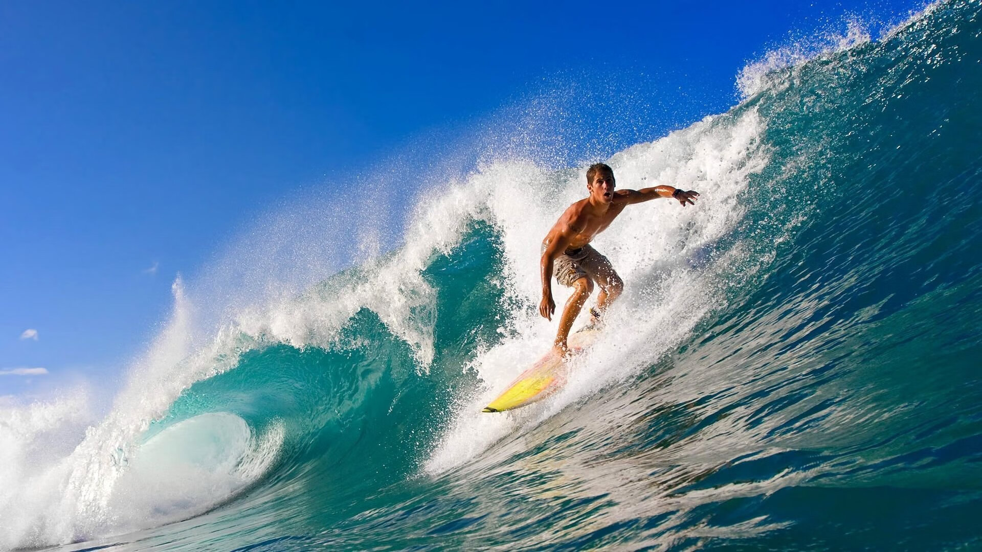 当埃菲尔铁塔遇见维苏威火山，一场被C罗重新定义的完胜