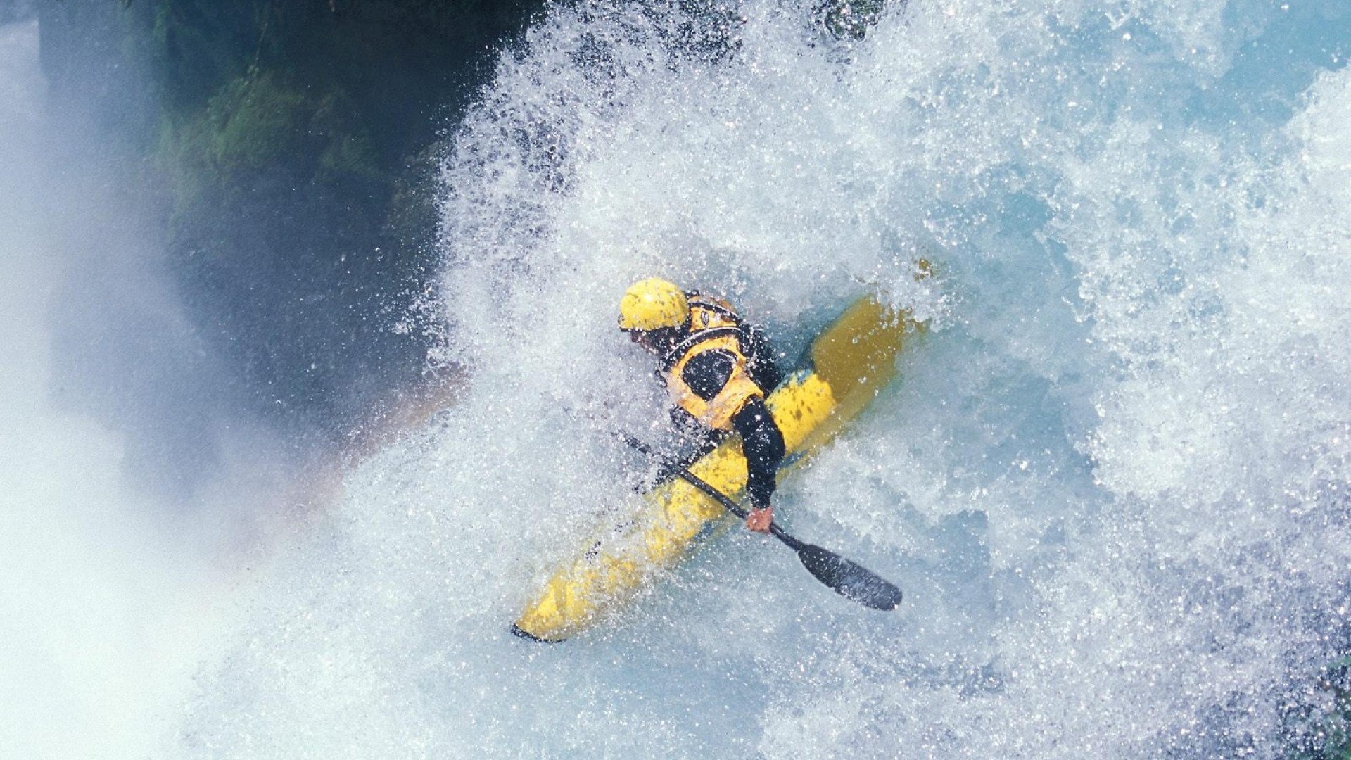 楚阿梅尼一锤定音，尼日利亚新星助莱比锡红牛提前终结悬念