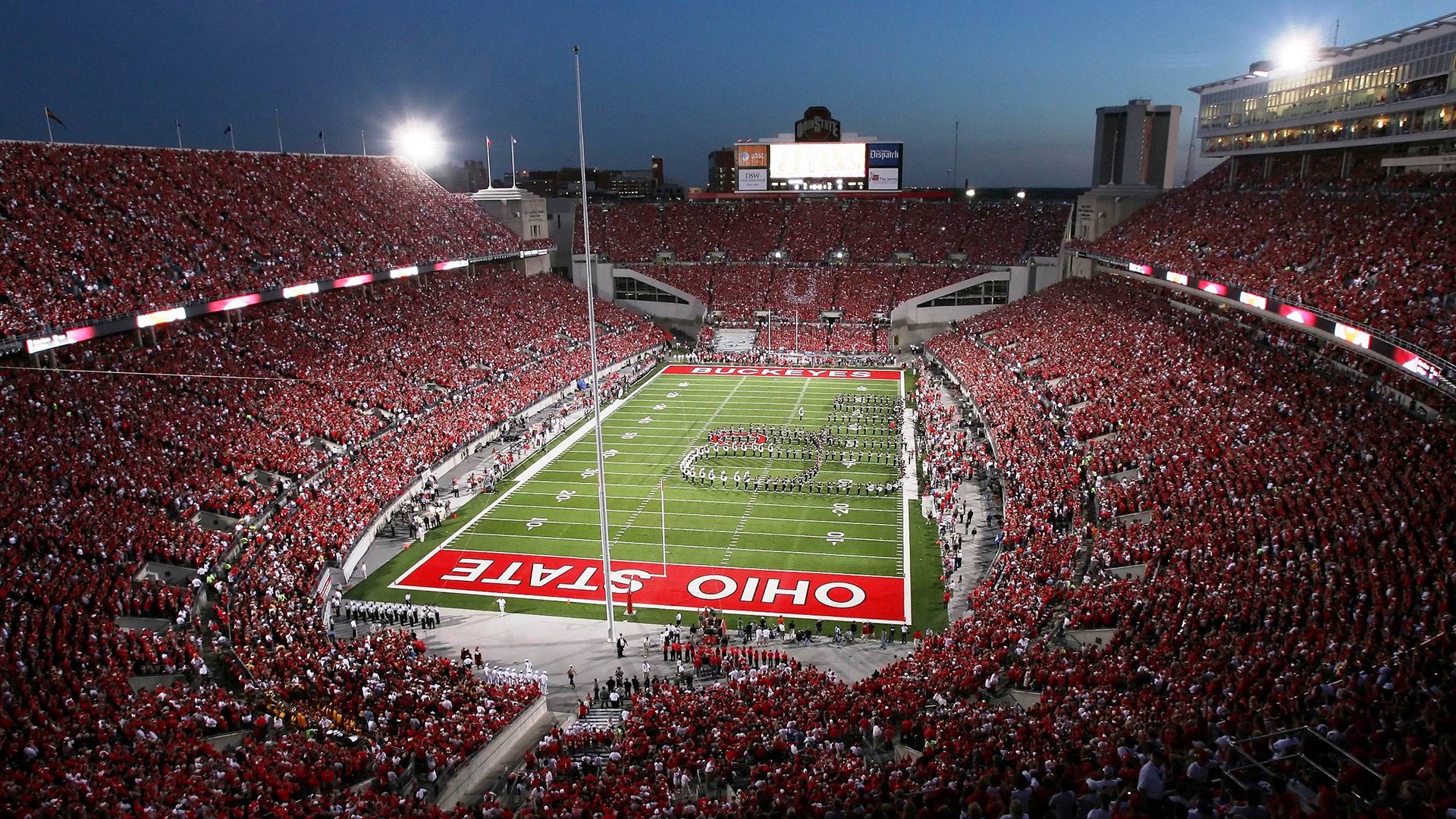 克瓦拉茨赫利亚的爆发与比利时的绝杀，足球之夜的双重奏鸣